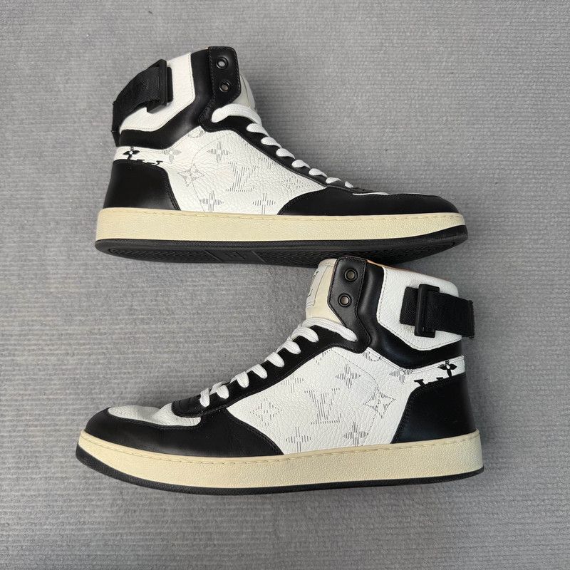 Louis Vuitton Louis Vuitton Rivoli High-Top Sneakers in Black and White 0079 Size US 8 / EU 41 - 8 Thumbnail