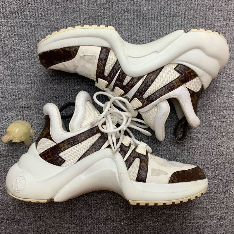 Louis Vuitton Louis Vuitton White and Brown Low-Top Sneakers 0079 Size US 7.5 / EU 40-41 - 7 Thumbnail