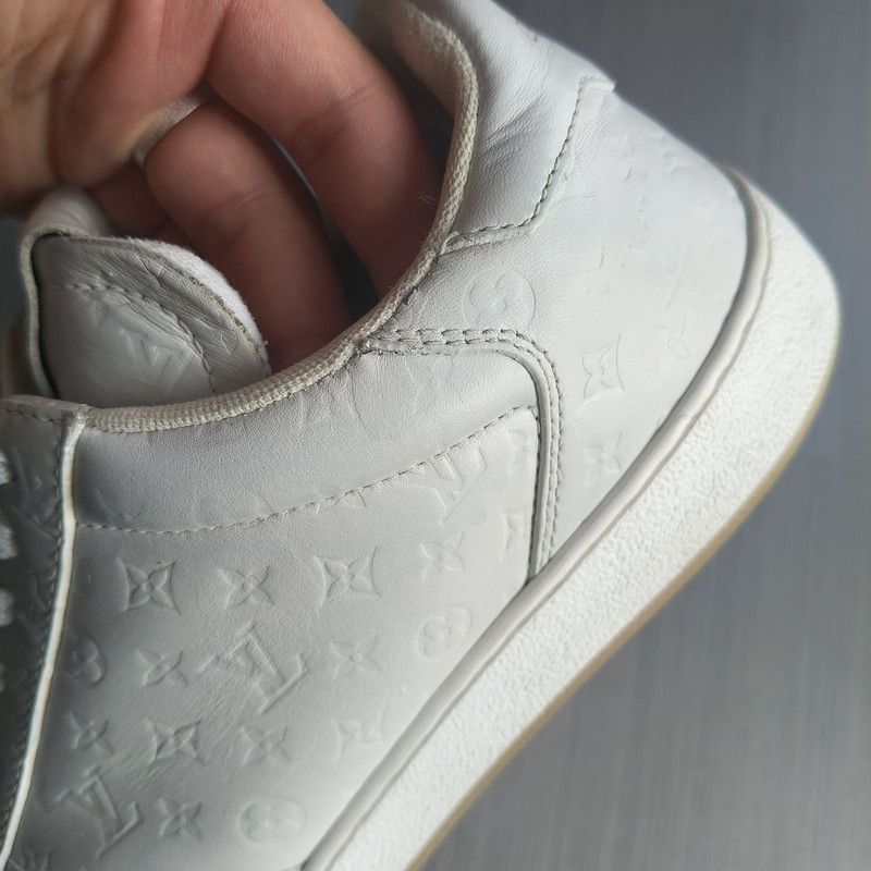 Louis Vuitton Louis Vuitton Rivoli Leather Low-Top Sneakers 0079 Size US 8.5 / EU 41-42 - 7 Thumbnail