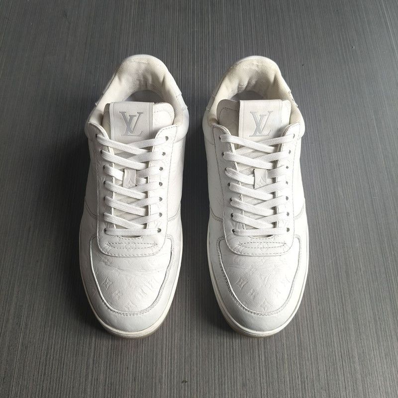 Louis Vuitton Louis Vuitton Rivoli Leather Low-Top Sneakers 0079 Size US 8.5 / EU 41-42 - 2 Thumbnail