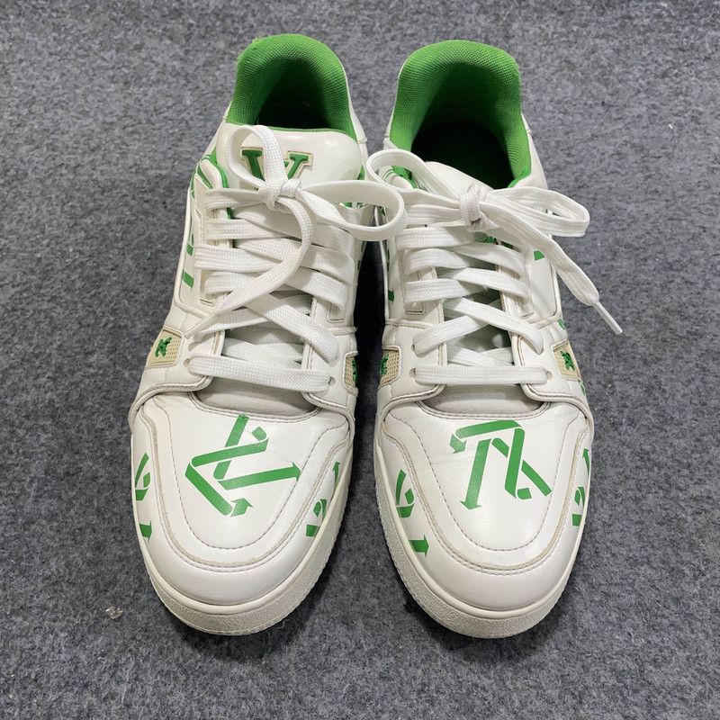 Louis Vuitton Louis Vuitton Casual Sneakers in White and Green 0079 Size US 7.5 / EU 40-41 - 2 Thumbnail