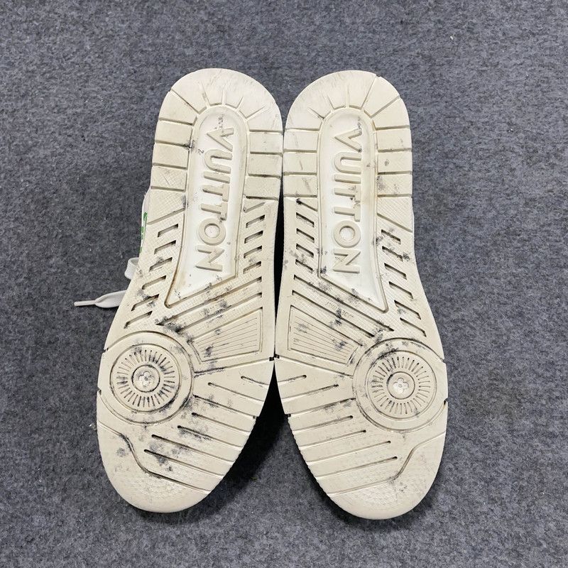 Louis Vuitton Louis Vuitton Casual Sneakers in White and Green 0079 Size US 7.5 / EU 40-41 - 4 Thumbnail