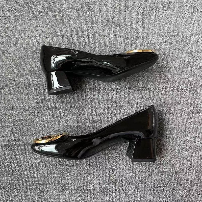 Louis Vuitton Louis Vuitton Black Metal Logo Heeled Shoes 0079 Size US 5.5 / EU 38 - 7 Thumbnail