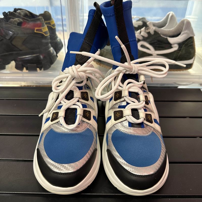 Louis Vuitton Louis Vuitton Blue and White Casual Sneakers 0079 Size US 7.5 / EU 40-41 - 2 Thumbnail