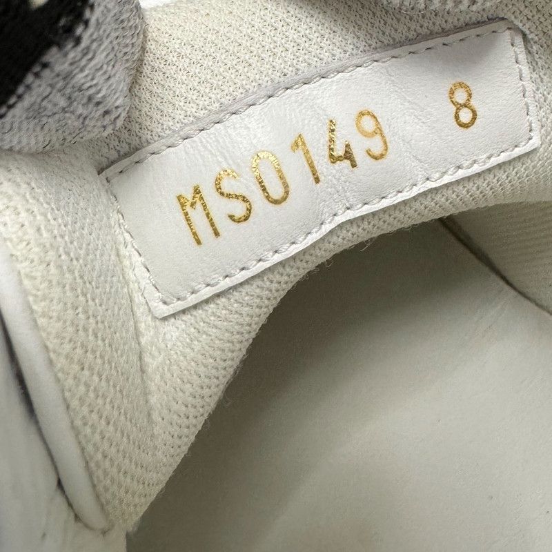 Louis Vuitton Louis Vuitton Luxurious Monogram Sneakers for Men 0079 Size US 8.5 / EU 41-42 - 5 Thumbnail