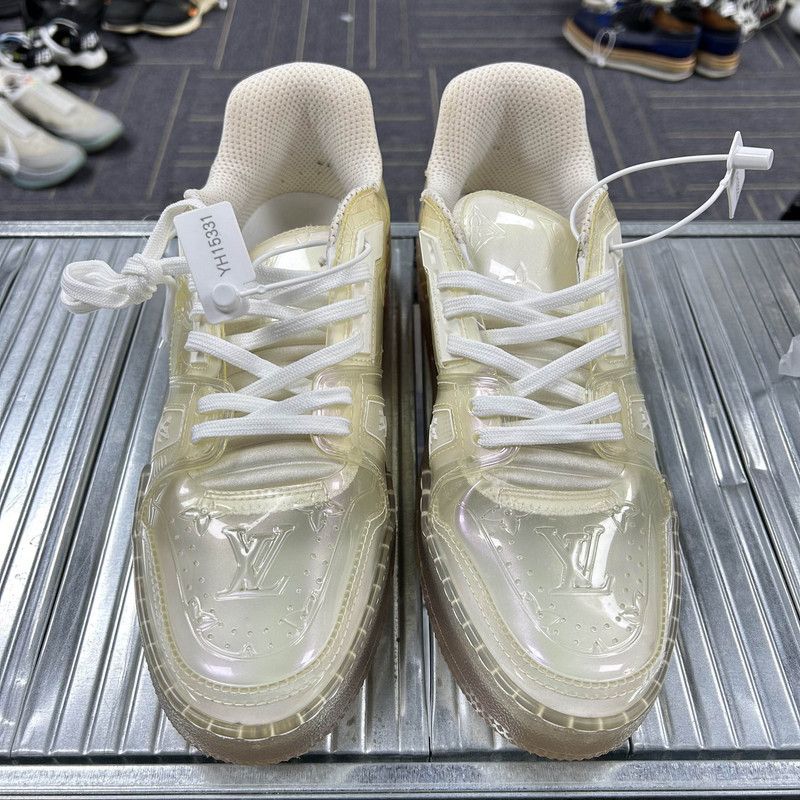 Louis Vuitton Louis Vuitton Monogram Trainer Low-Top Sneakers 0079 Size US 8 / EU 41 - 2 Thumbnail