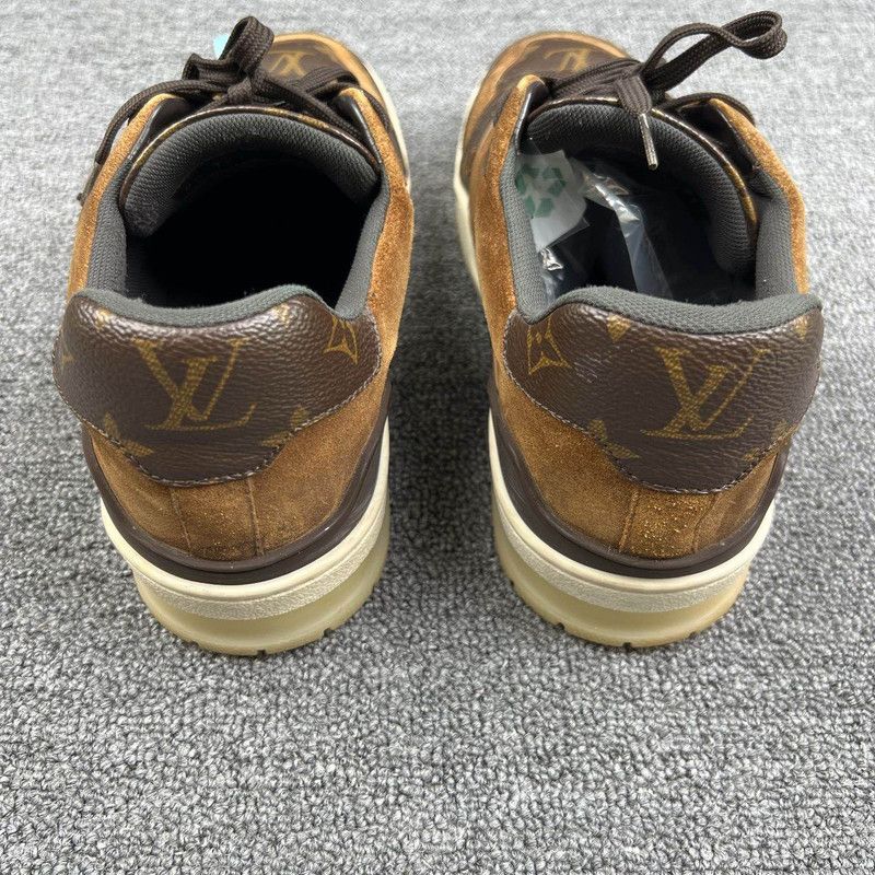 Louis Vuitton Stylish Brown Low-Top Trainers 0079