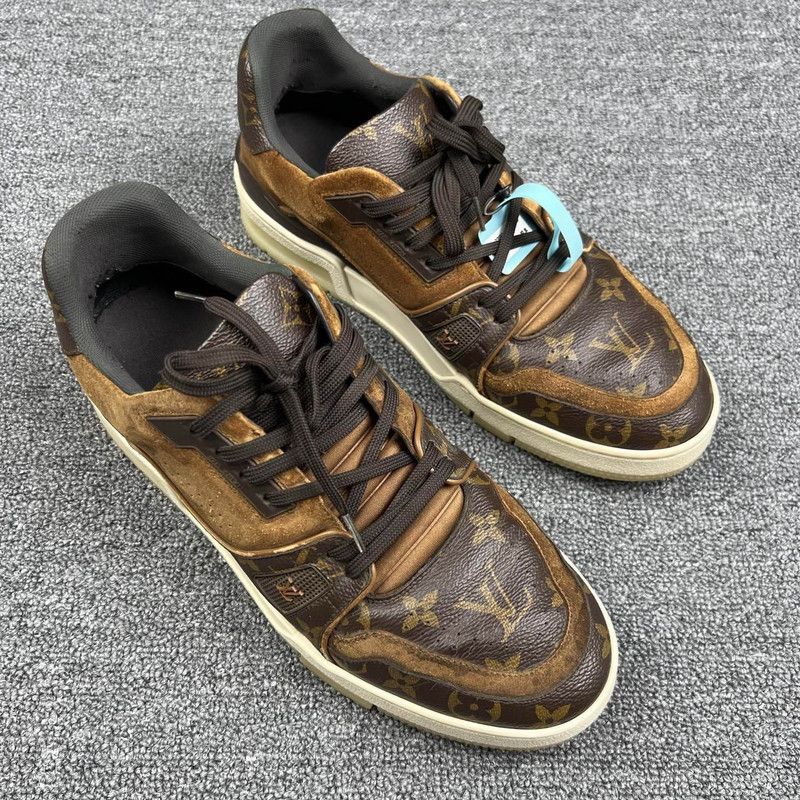 Louis Vuitton Stylish Brown Low-Top Trainers 0079