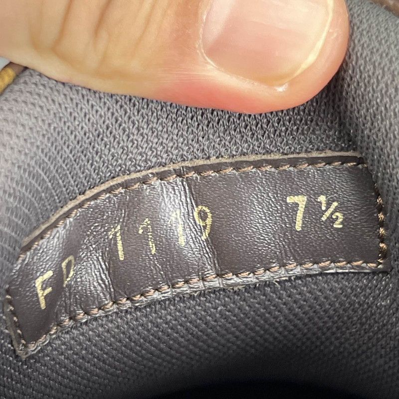 Louis Vuitton Stylish Brown Low-Top Trainers 0079