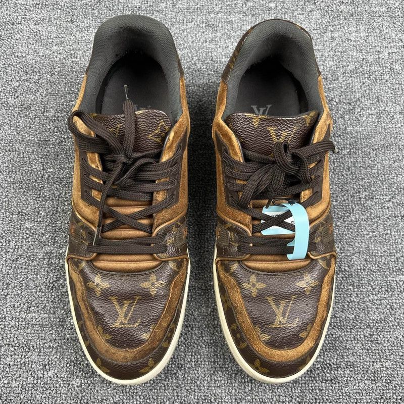 Louis Vuitton Stylish Brown Low-Top Trainers 0079
