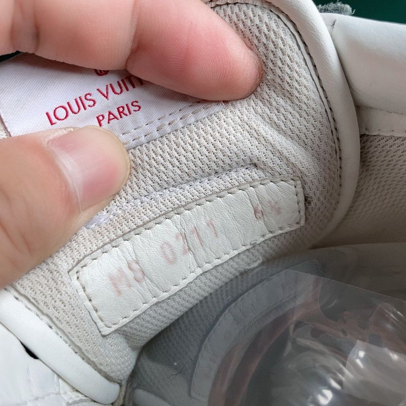 Louis Vuitton Louis Vuitton Ollie Low-Top Sneaker in Black 0079 Size US 8.5 / EU 41-42 - 8 Thumbnail