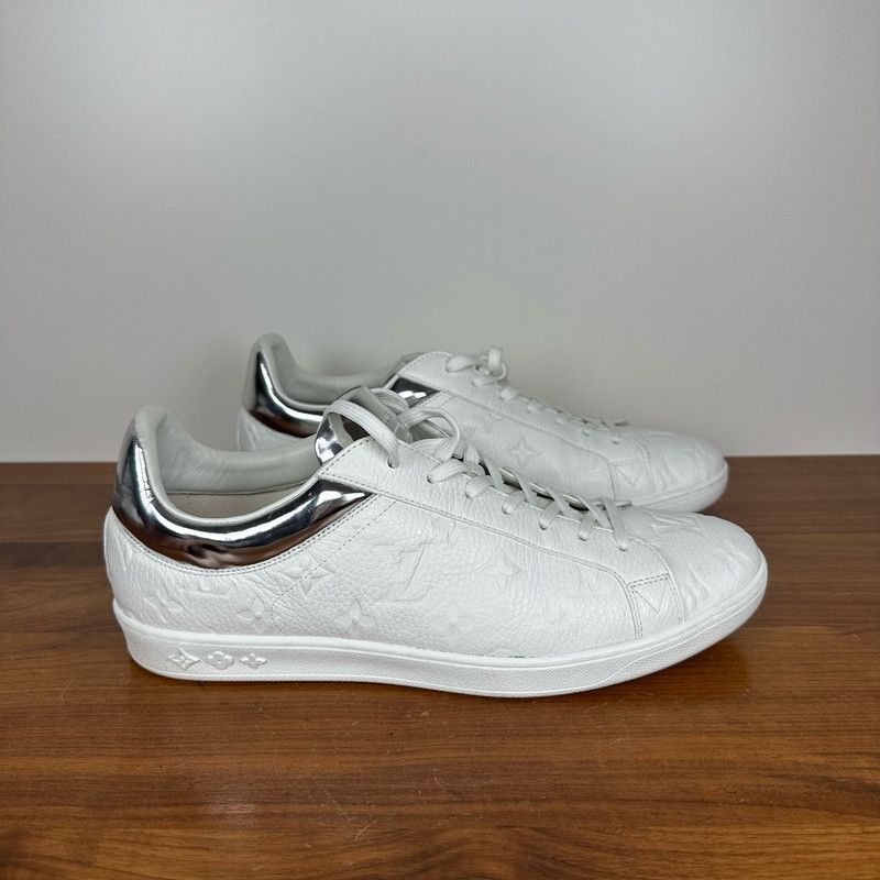 Louis Vuitton Monogram Low-Top Fashion Sneakers 0079