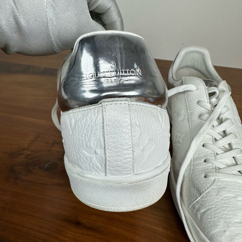 Louis Vuitton Monogram Low-Top Fashion Sneakers 0079