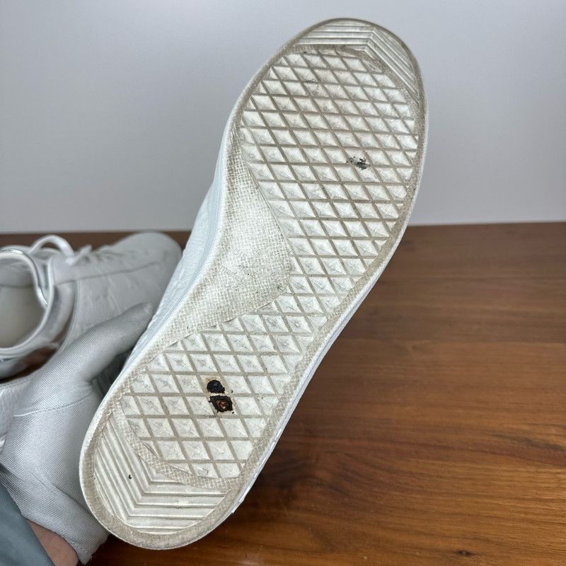 Louis Vuitton Monogram Low-Top Fashion Sneakers 0079