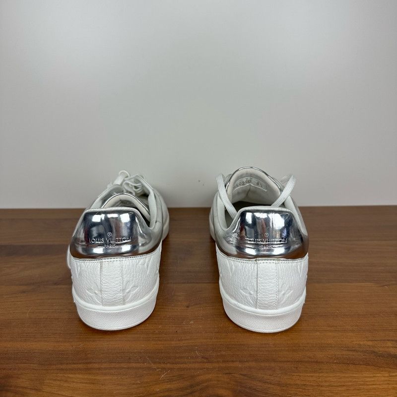 Louis Vuitton Monogram Low-Top Fashion Sneakers 0079