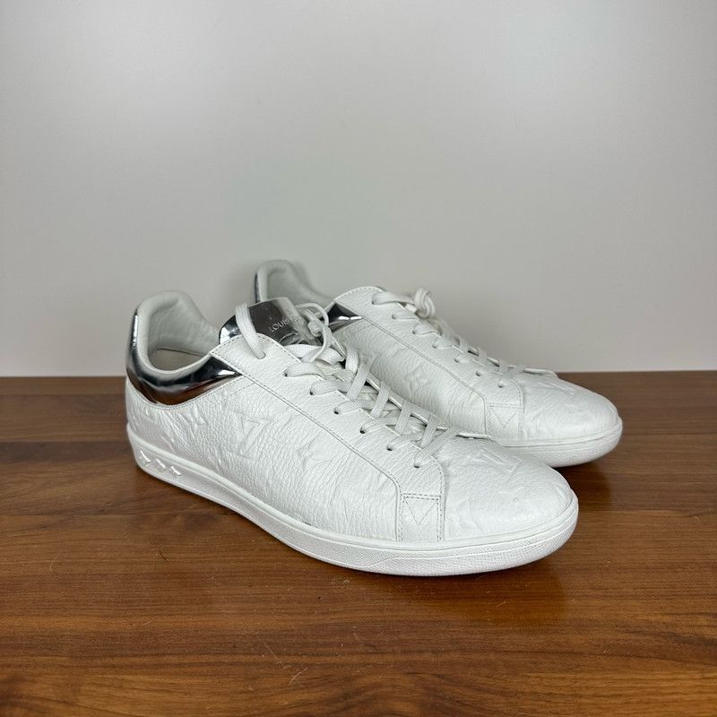 Louis Vuitton Monogram Low-Top Fashion Sneakers 0079