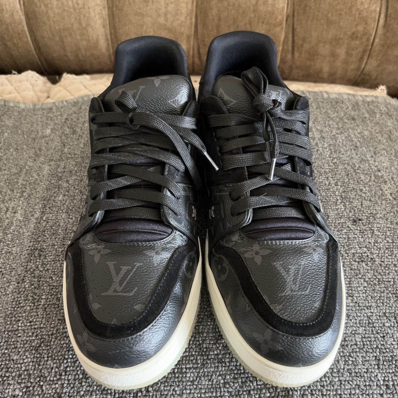 Louis Vuitton Louis Vuitton Trainer Low Top Men's Sneakers 0079 Size US 10.5 / EU 43-44 - 2 Thumbnail