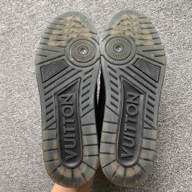 Louis Vuitton Louis Vuitton Trainer Black Stylish Sneakers 0079 Size US 8.5 / EU 41-42 - 4 Thumbnail