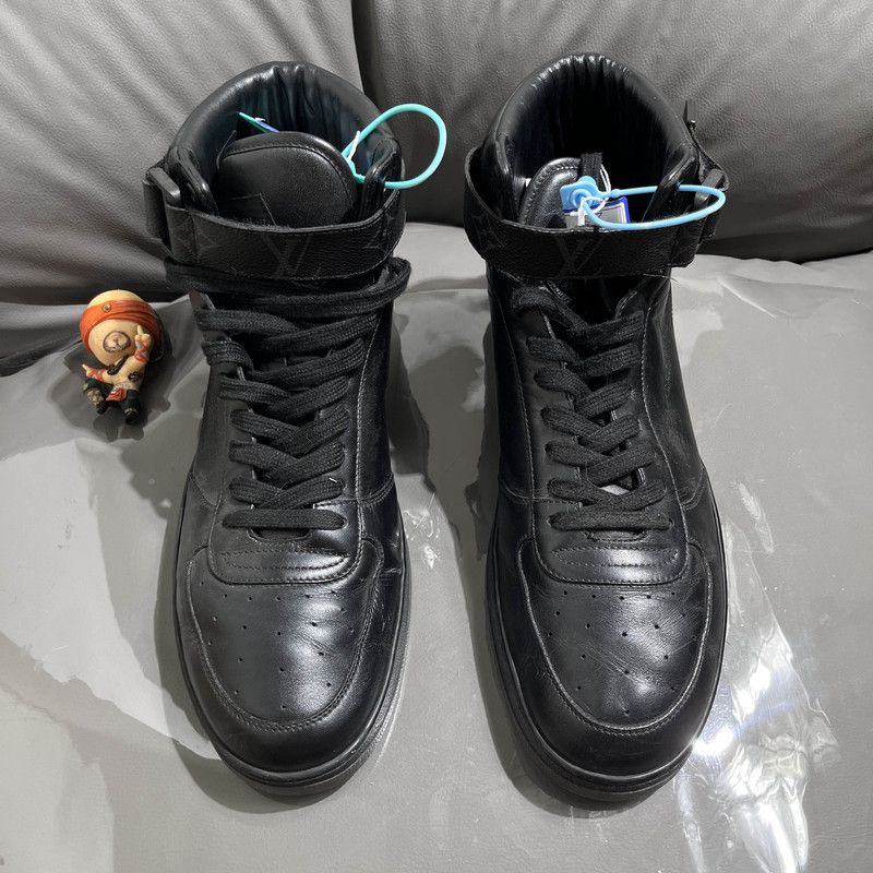 Louis Vuitton Louis Vuitton Rivoli High-Top Fashion Sneakers 0079 Size US 8 / EU 41 - 2 Thumbnail