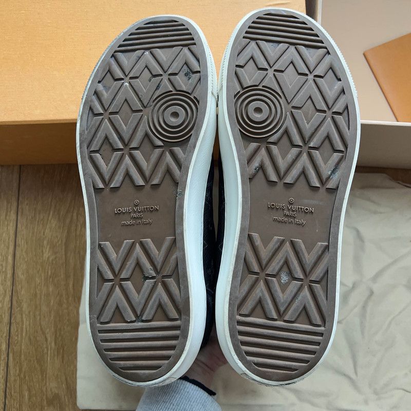 Louis Vuitton Louis Vuitton High-Top Fashion Sneakers in Black 0079 Size US 8 / EU 41 - 4 Thumbnail