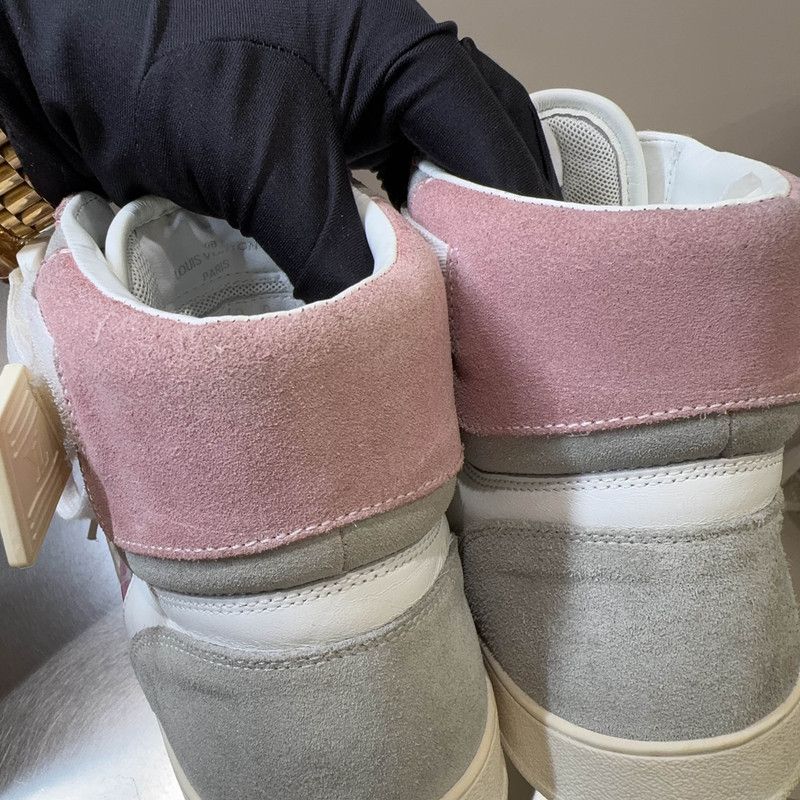 Louis Vuitton Louis Vuitton Rivoli High-Top Fashion Sneakers 0079 Size US 9.5 / EU 42-43 - 7 Thumbnail