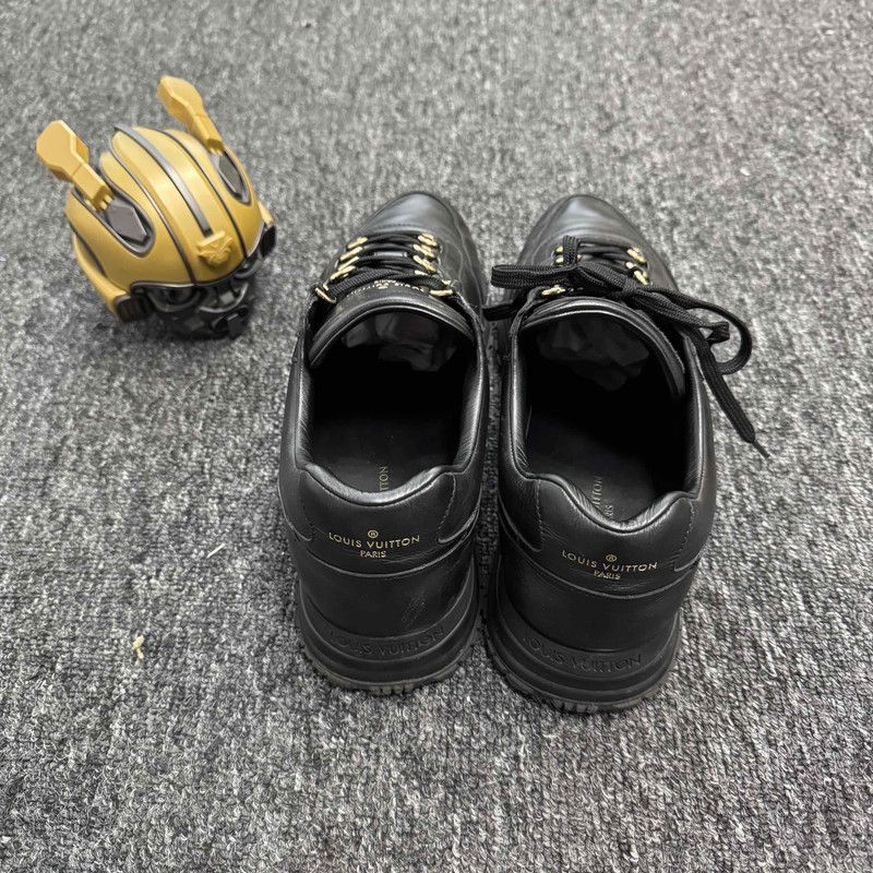 Louis Vuitton Louis Vuitton Black Casual Sneakers with Logo 0079 Size US 8 / EU 41 - 3 Thumbnail