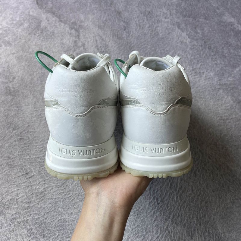 Louis Vuitton Louis Vuitton Run Away Logo Casual Sneakers for Men 0079 Size US 9.5 / EU 42-43 - 3 Thumbnail