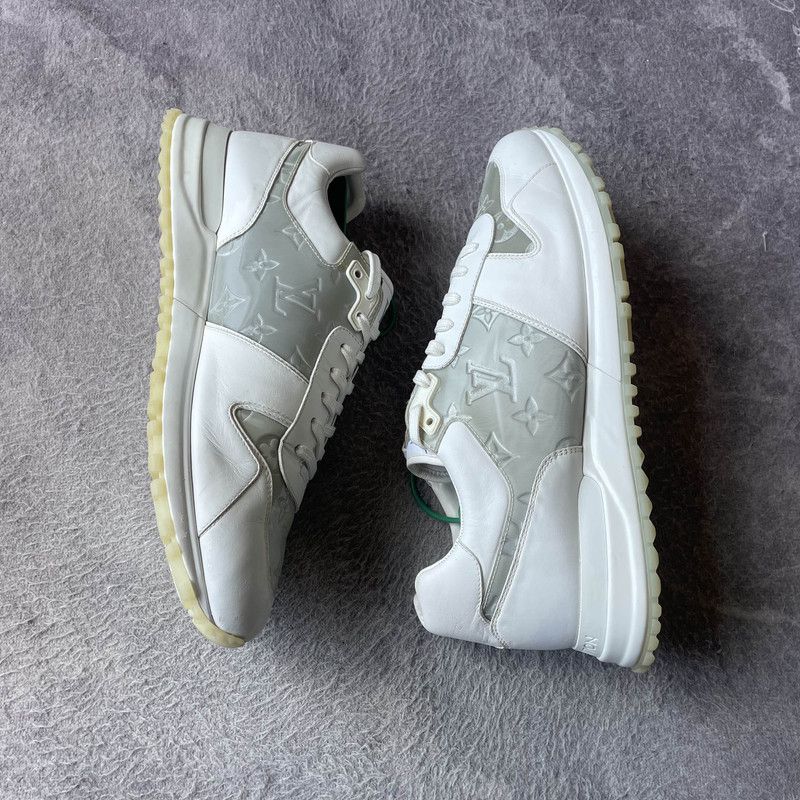 Louis Vuitton Louis Vuitton Run Away Logo Casual Sneakers for Men 0079 Size US 9.5 / EU 42-43 - 8 Thumbnail