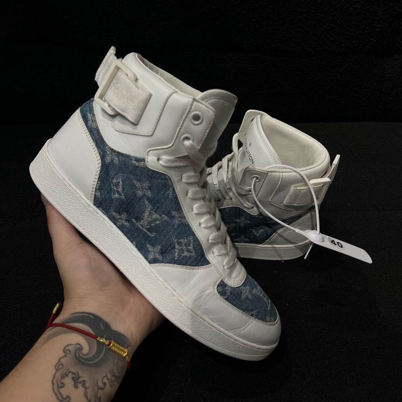 Louis Vuitton Louis Vuitton Rivoli High-Top Sneakers in White and Blue 0079 Size US 7.5 / EU 40-41 - 7 Thumbnail