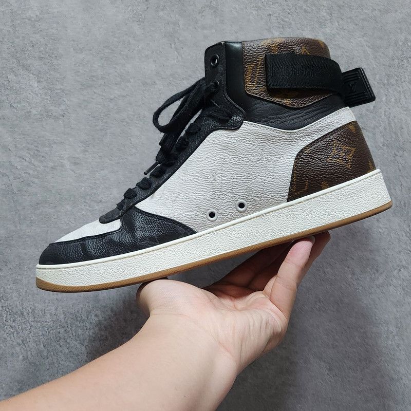Louis Vuitton Louis Vuitton Rivoli High-Top Fashion Sneakers 0079 Size US 8 / EU 41 - 7 Thumbnail