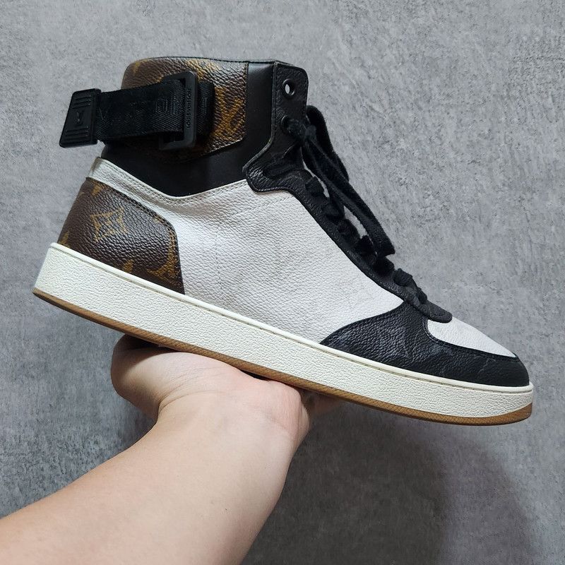 Louis Vuitton Louis Vuitton Rivoli High-Top Fashion Sneakers 0079 Size US 8 / EU 41 - 6 Thumbnail