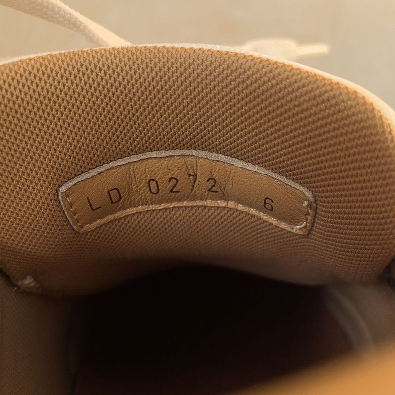 Louis Vuitton Louis Vuitton Beverly Hills Leather Sneakers in White 0079 Size US 9 / EU 42 - 5 Thumbnail