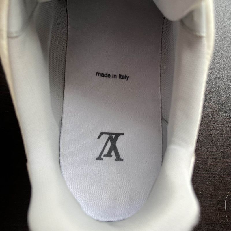 Louis Vuitton Louis Vuitton White Leather Low-Top Trainers 0079 Size US 10.5 / EU 43-44 - 7 Thumbnail
