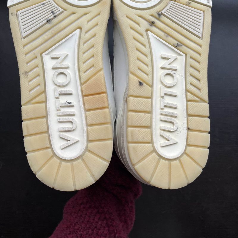 Louis Vuitton Louis Vuitton White Leather Low-Top Trainers 0079 Size US 10.5 / EU 43-44 - 13 Thumbnail
