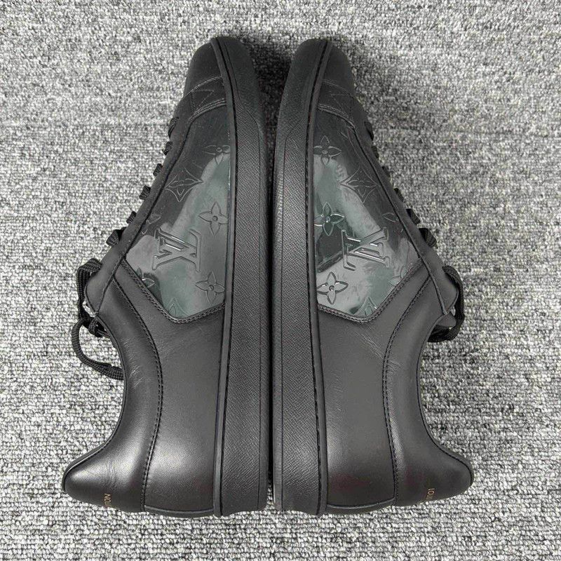 Louis Vuitton Louis Vuitton Black Fashion Sneakers for Men 0079 Size US 8.5 / EU 41-42 - 7 Thumbnail