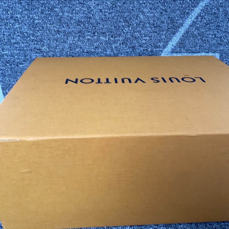 Louis Vuitton Louis Vuitton Black and White Sneaker 0079 Size US 10.5 / EU 43-44 - 6 Thumbnail