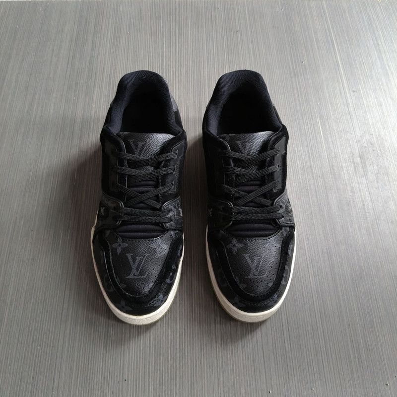 Louis Vuitton Louis Vuitton Black Trainer Sneakers 0079 Size US 8.5 / EU 41-42 - 2 Thumbnail
