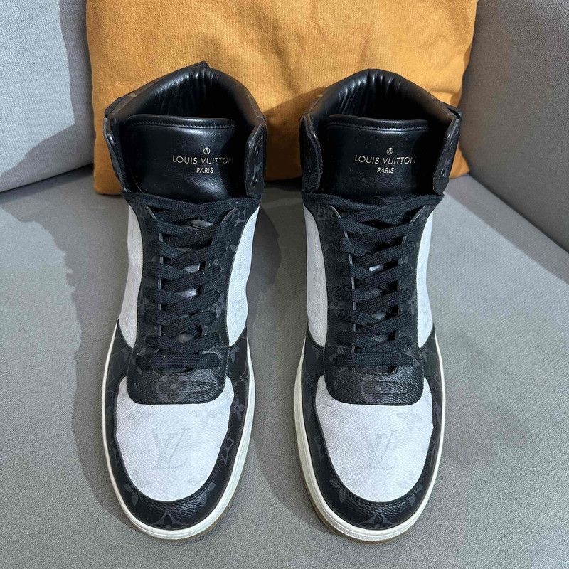 Louis Vuitton Louis Vuitton Rivoli High Top Fashion Sneakers 0079 Size US 10.5 / EU 43-44 - 2 Thumbnail