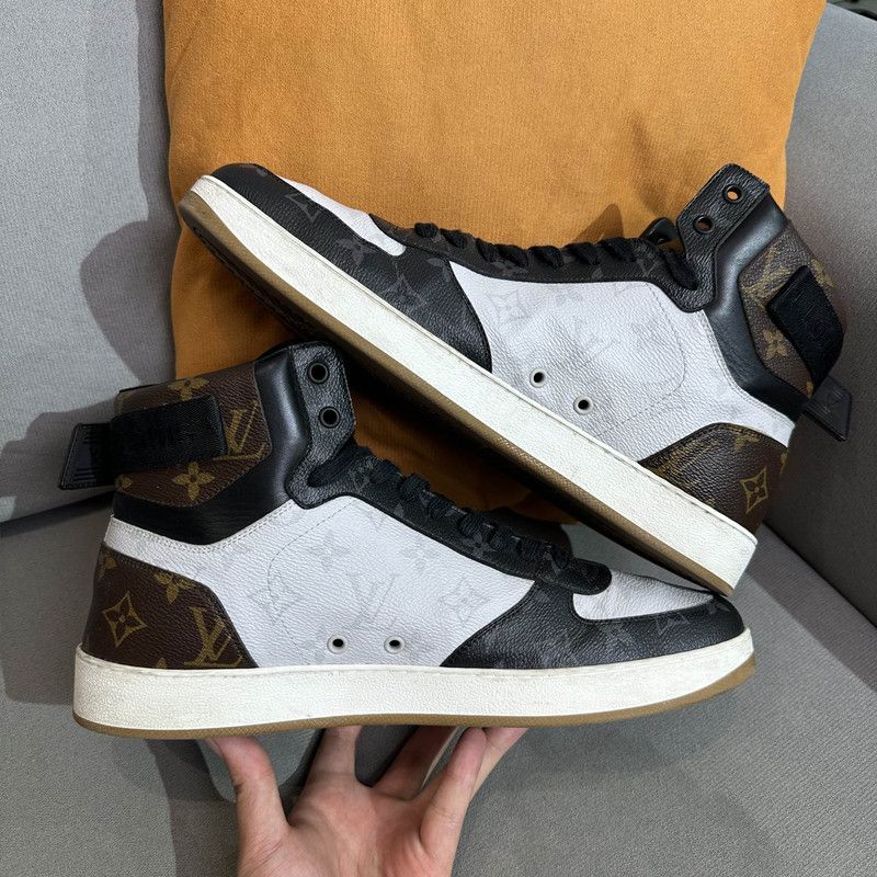 Louis Vuitton Louis Vuitton Rivoli High Top Fashion Sneakers 0079 Size US 10.5 / EU 43-44 - 7 Thumbnail