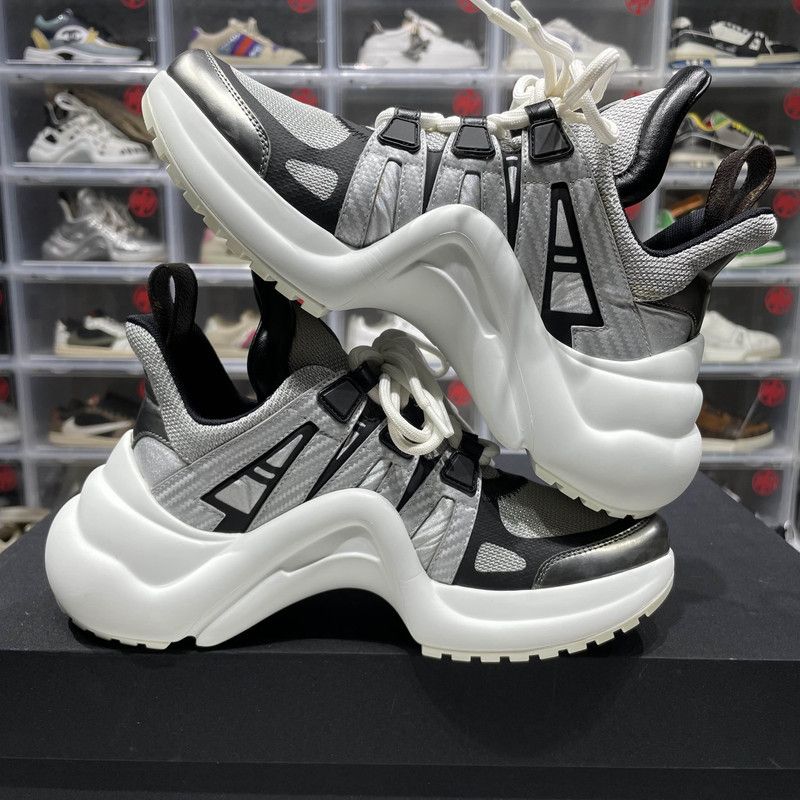 Louis Vuitton Louis Vuitton Silver Gray Dad Sneakers 0079 Size US 5.5 / EU 38 - 7 Thumbnail