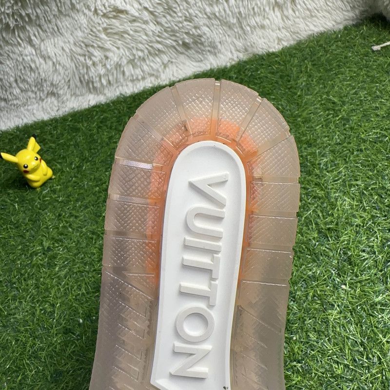 Louis Vuitton Louis Vuitton Trainer Monogram Iridescent Sneakers 0079 Size US 8 / EU 41 - 9 Thumbnail