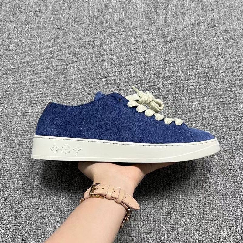 Louis Vuitton Louis Vuitton Resort Blue and White Low-Top Sneakers 0079 Size US 8.5 / EU 41-42 - 10 Thumbnail