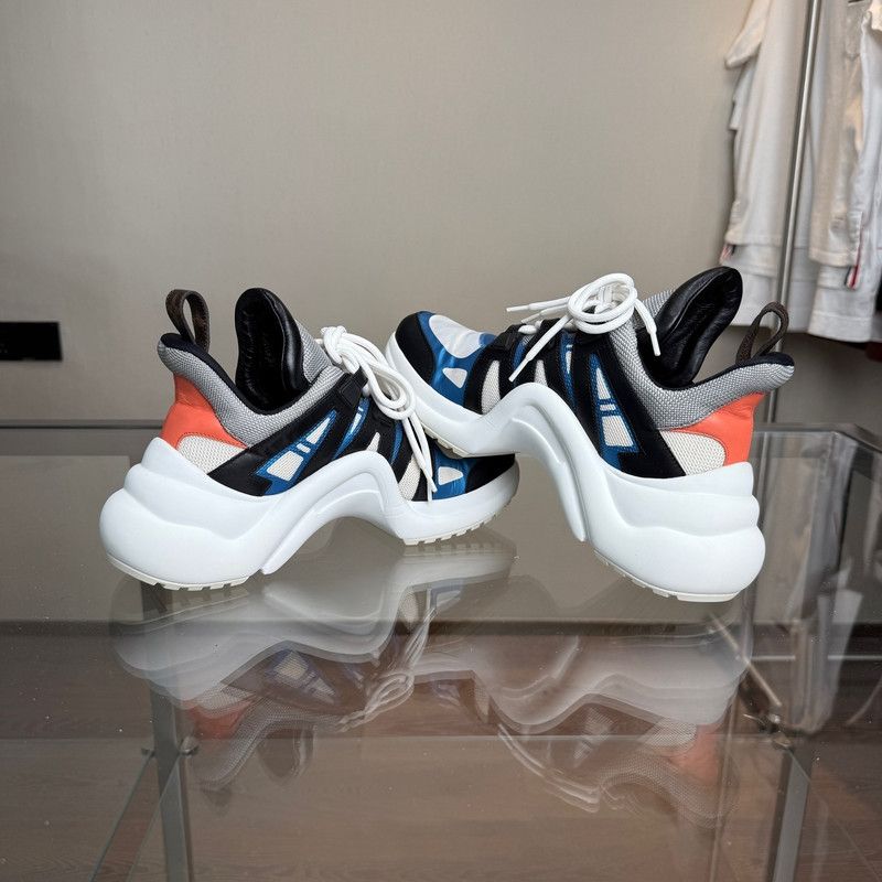 Louis Vuitton Louis Vuitton Leather Sports Sneakers in White and Blue 0079 Size US 7.5 / EU 40-41 - 4 Thumbnail