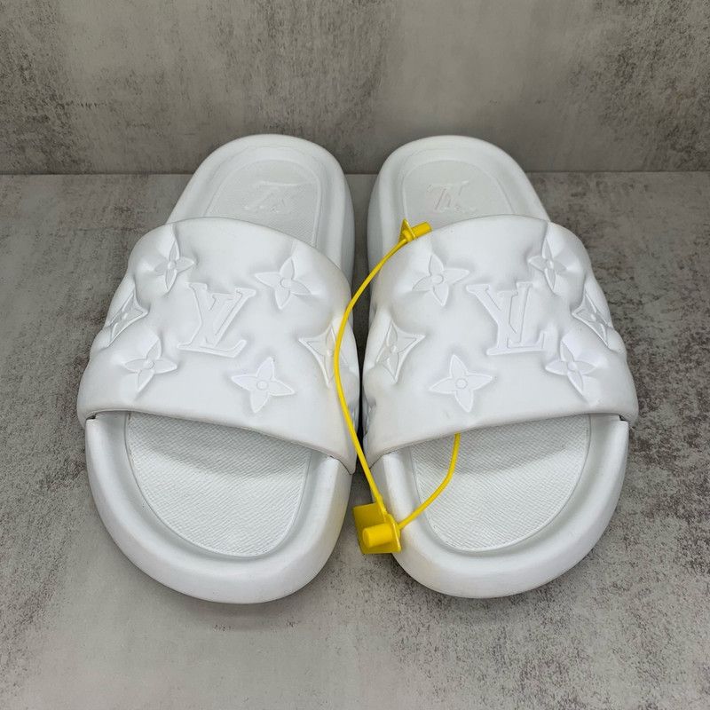 Louis Vuitton Waterproof White Slide Sandals 0079