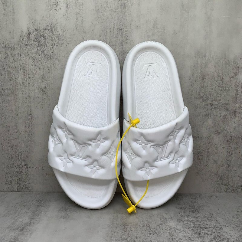 Louis Vuitton Waterproof White Slide Sandals 0079