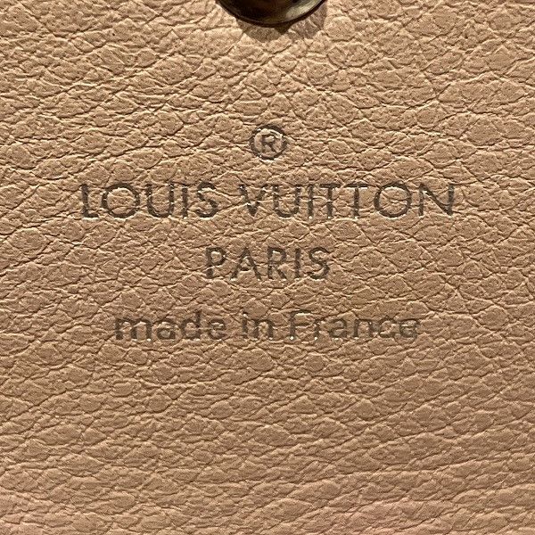 Louis Vuitton Louis Vuitton Louis Vuitton Portemonnaie Anae Monogram Mahina Coin Case Leather Coin Case M64050 DUTY FREE for USA Size ONE SIZE - 4 Thumbnail