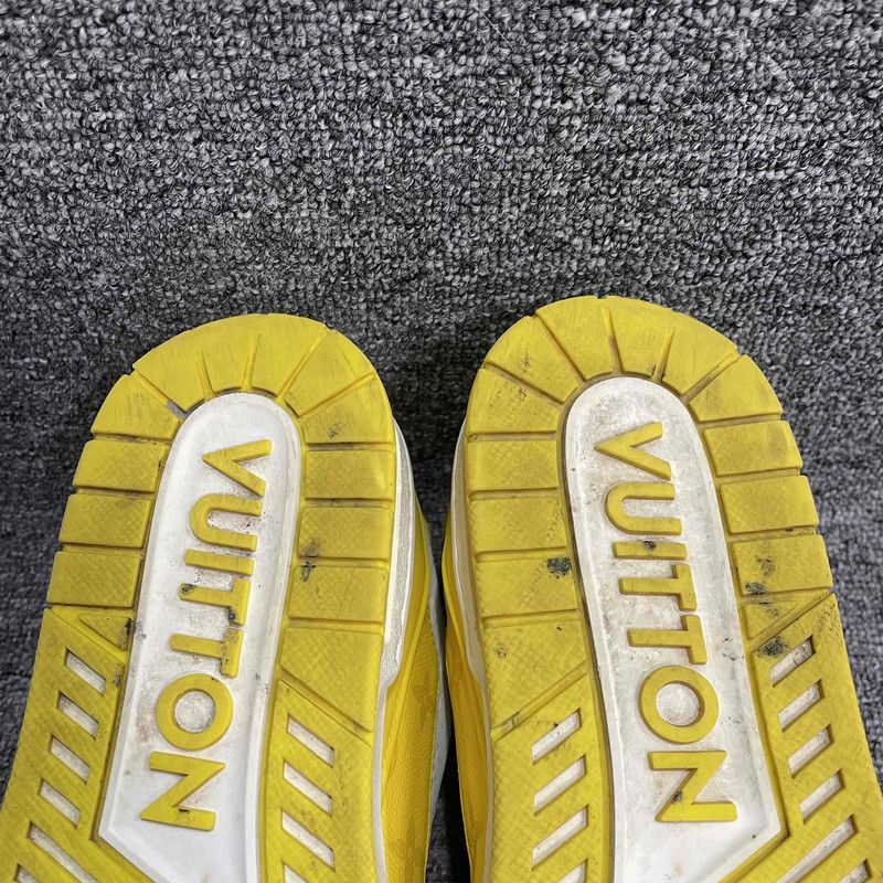 Louis Vuitton Louis Vuitton Trainer Low Top Sneakers in White Yellow 0079 Size US 8 / EU 41 - 18 Thumbnail