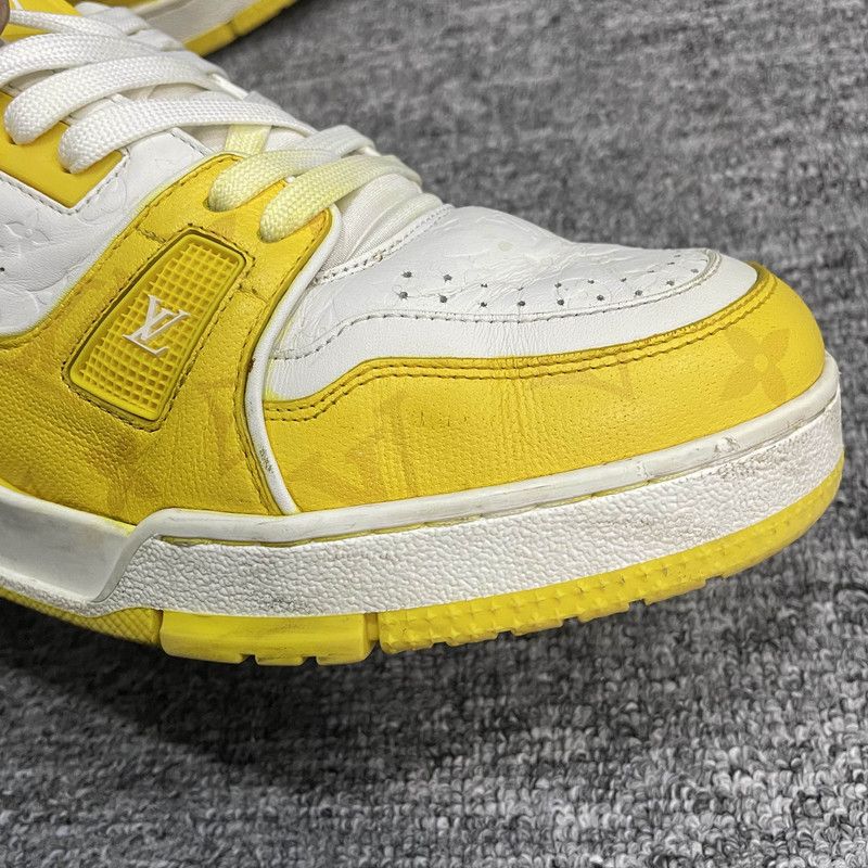Louis Vuitton Louis Vuitton Trainer Low Top Sneakers in White Yellow 0079 Size US 8 / EU 41 - 7 Thumbnail