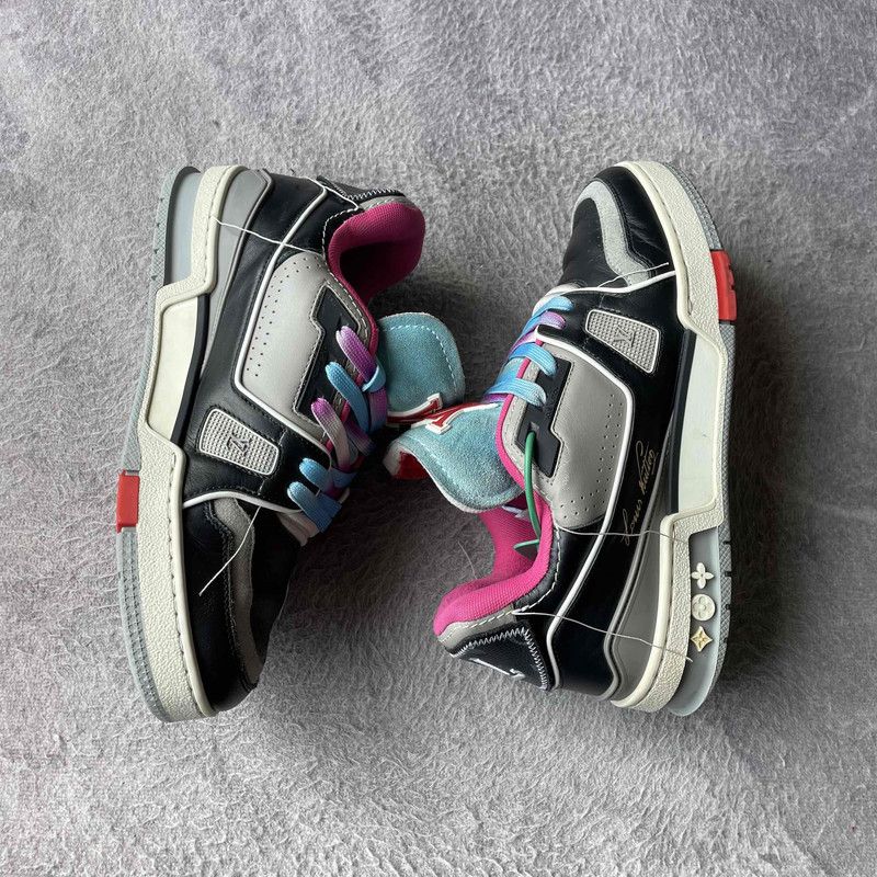 Louis Vuitton Louis Vuitton Sporty Low-Top Trainer Sneakers 0079 Size US 6.5 / EU 39-40 - 8 Thumbnail