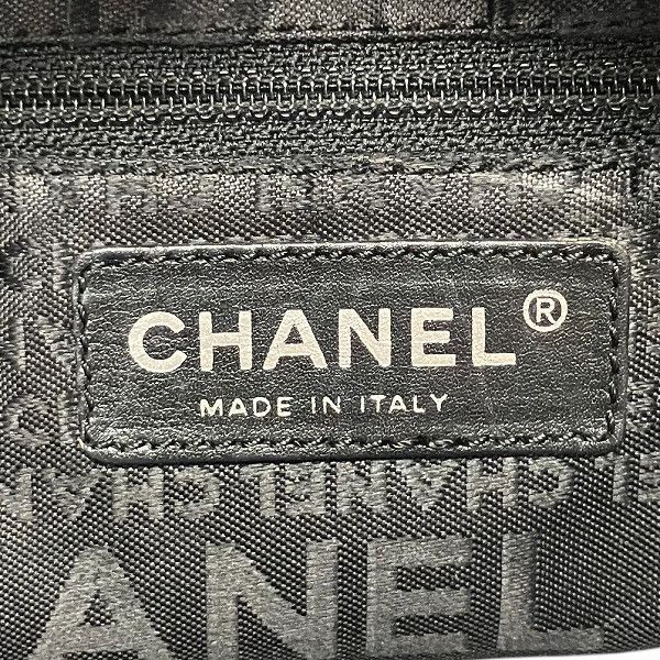 Chanel Chanel Chanel Punching Cube Caviar Skin Handbag Leather Handbag DUTY FREE for USA Size ONE SIZE - 4 Thumbnail